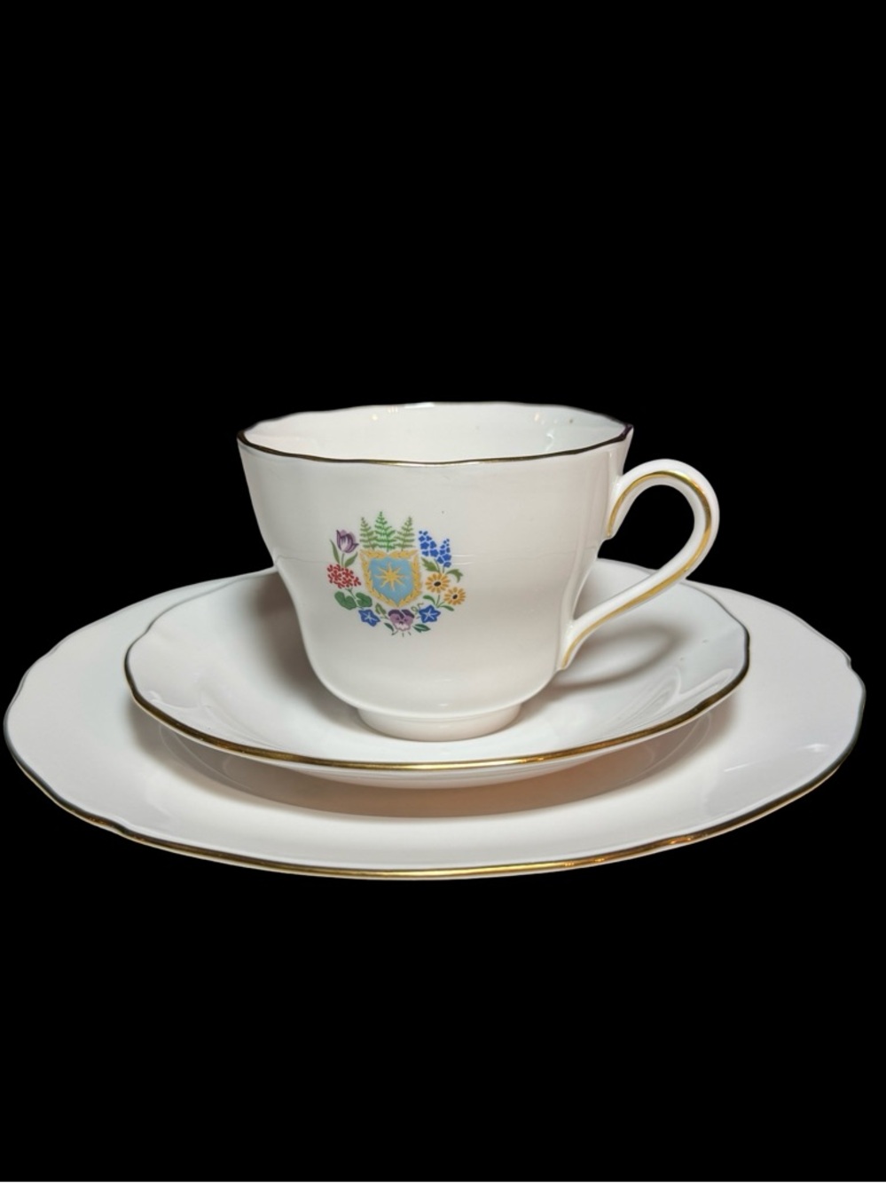 Spode Granada Y8118 Floral Armorial England 3 PiecTea Set Bone China Cottagecore